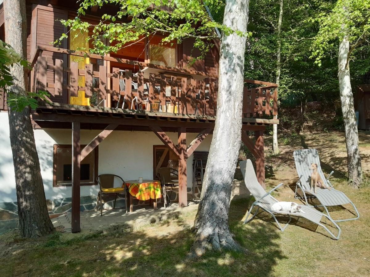 Holiday Home Zajicovi Rabyne Eksteriør billede